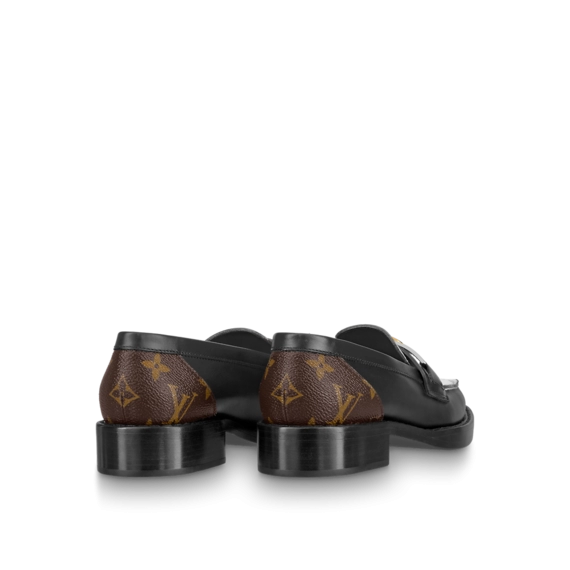 Louis Vuitton Academy Flat Loafer