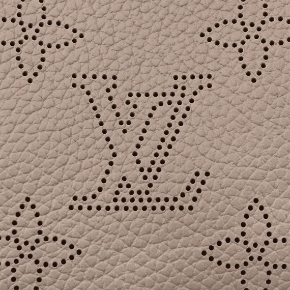 Louis Vuitton  Bella