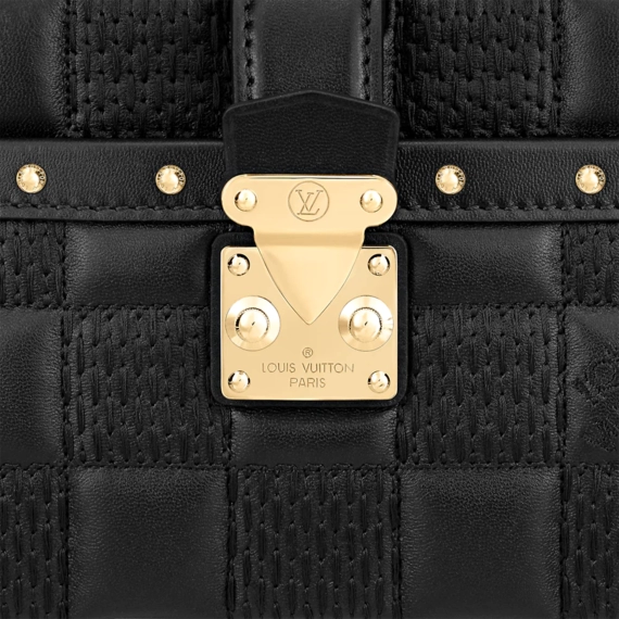 Louis Vuitton  Pochette Troca