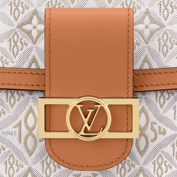 Louis Vuitton  Dauphine MM