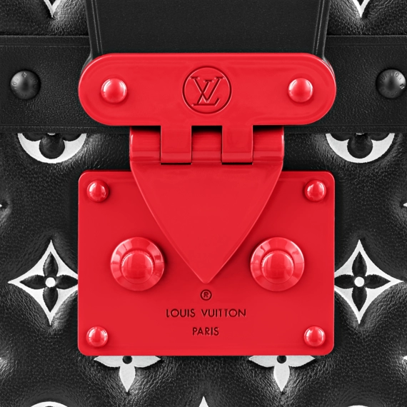 Louis Vuitton  Petite Malle