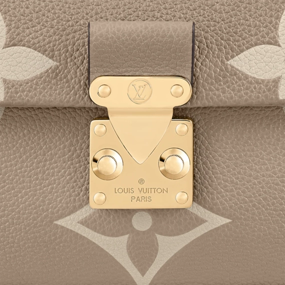 Louis Vuitton  Madeleine MM