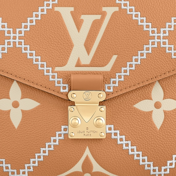 Louis Vuitton Pochette Metis