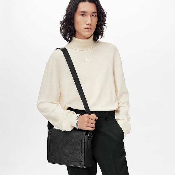 Louis Vuitton New Flap Messenger