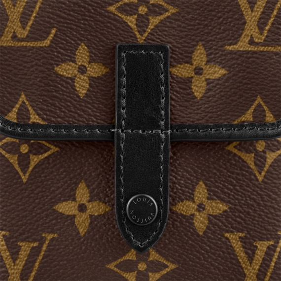 Louis Vuitton Christopher Wearable Wallet