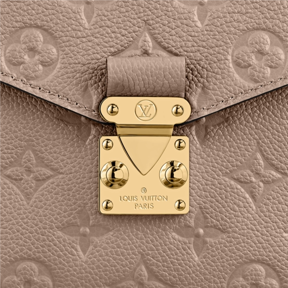 Louis Vuitton Pochette Metis