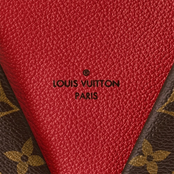 Louis Vuitton  Tote BB
