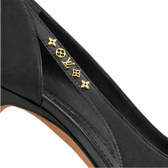 Louis Vuitton Signature Pump Black