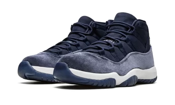 Air Jordan 11 Velvet WMNS - Midnight Navy