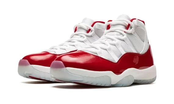 Air Jordan 11 - Cherry 2022