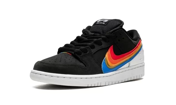 Nike SB Dunk Low - Polaroid