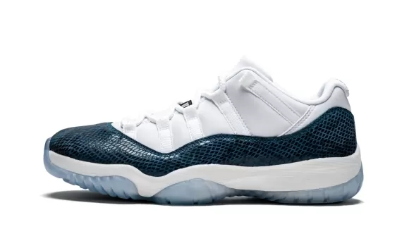 Air Jordan11 Retro Low LE - Blue Snakeskin