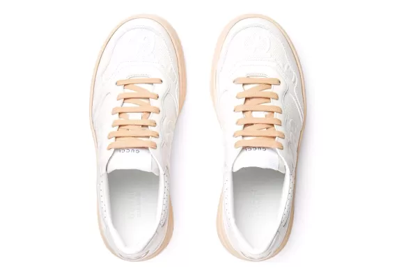 Gucci GG embossed low-top sneakers - White/peach