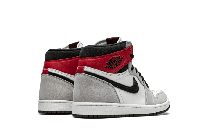 Air Jordan 1 Retro High OG - Light Smoke Grey