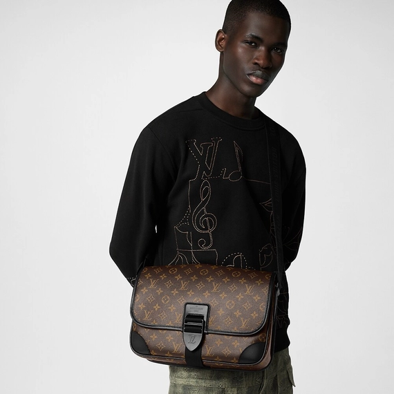 Louis Vuitton Archy Messenger MM