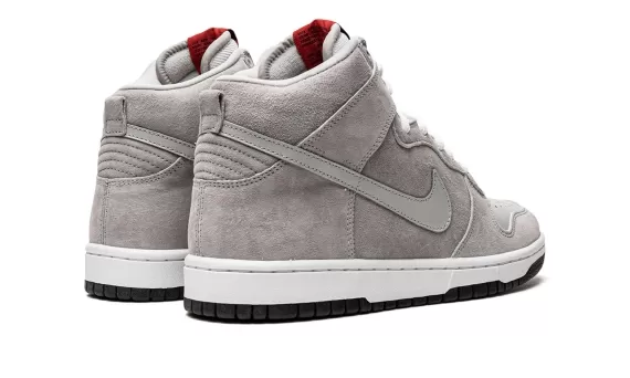 Nike Dunk High Pro SB - Pee-wee Herman