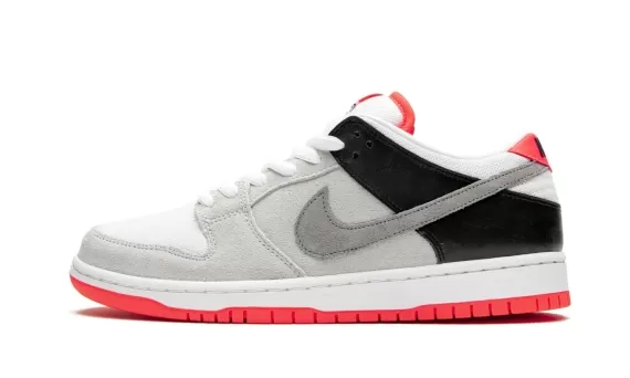 Nike SB Dunk Low - Infrared