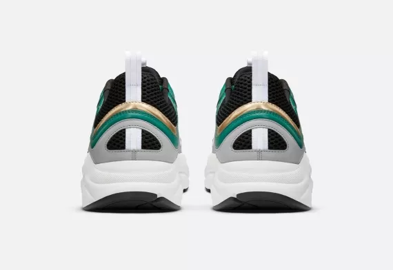 B22 Sneaker - Black/Green, White and Gold-tone