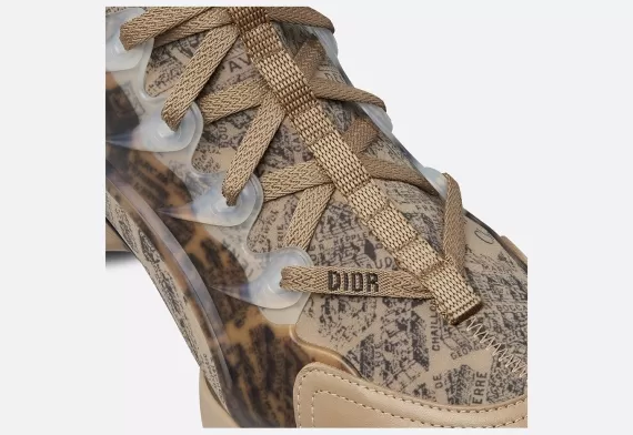 D-Connect Sneakers - Beige and Black, Plan de Paris Print