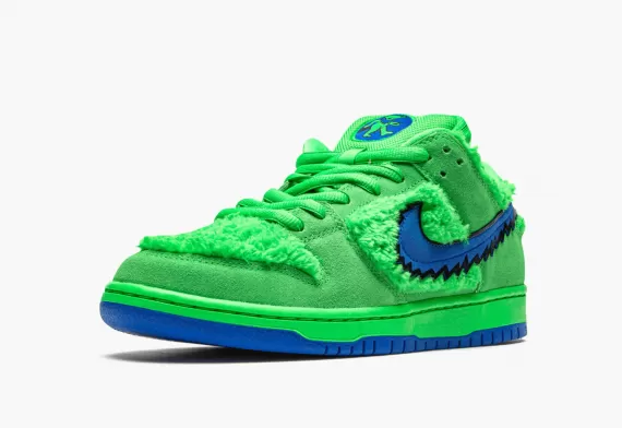 SB DUNK LOW Grateful Dead - Green Bear