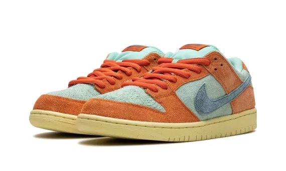 SB Dunk Low Pro PRM - Noise Aqua