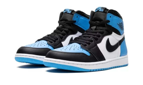 Air Jordan 1 Retro High OG - UNC Toe