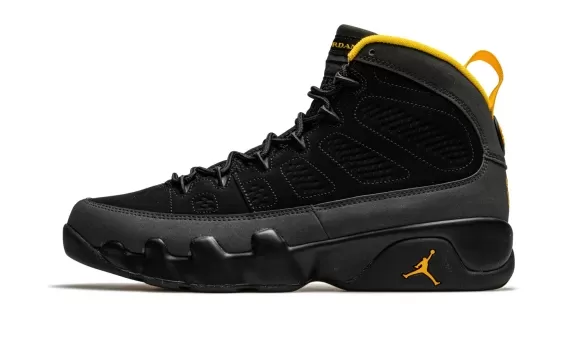 Air Jordan 9 Retro - University Gold