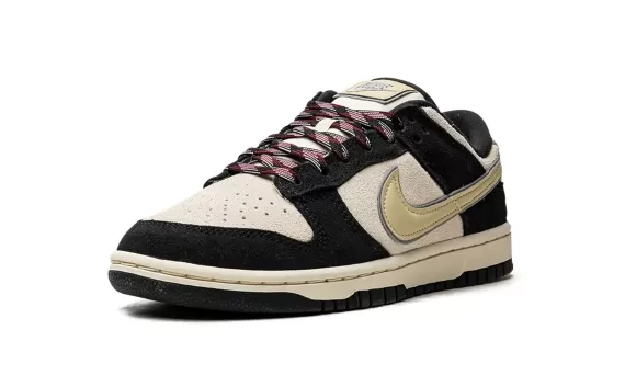 Dunk Low LX - Black / Cream Suede