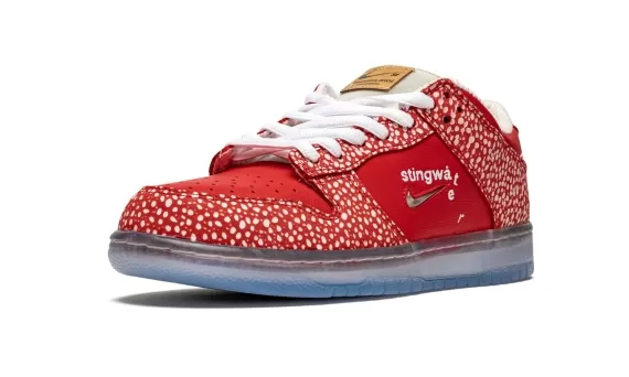 SB Dunk Low Stingwater - Magic Mushroom