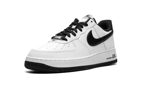 Air Force 1 '07 - White / Black