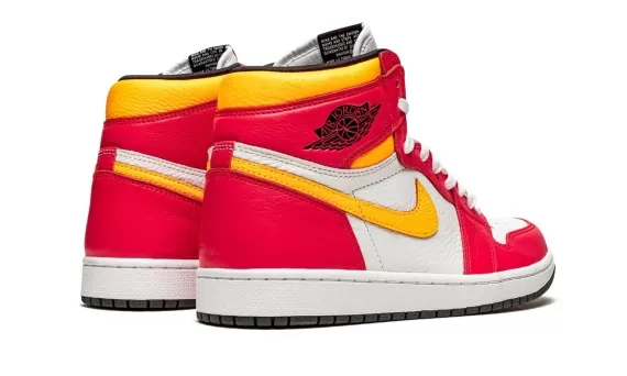 Air Jordan 1 High OG - Light Fusion Red