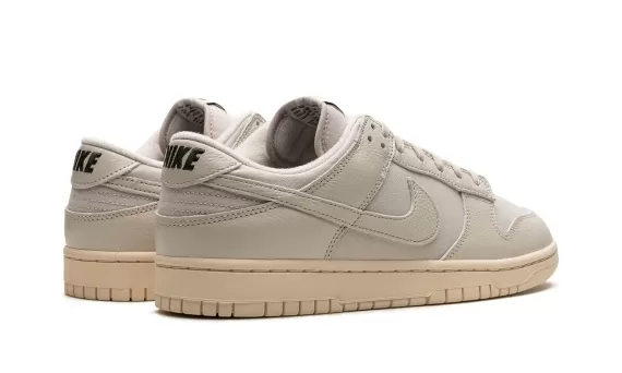 Dunk Low - Light Orewood Brown