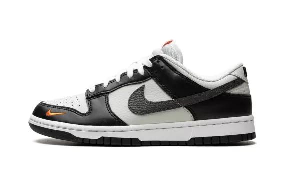 Dunk Low - Black/Total Orange