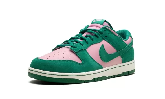 Dunk Low Back 9 - Masters